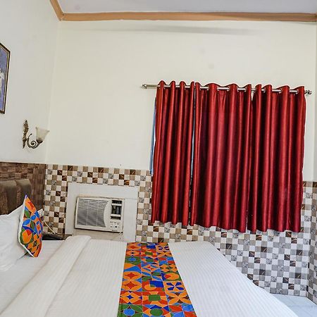 Fabhotel Sarwan Агра Екстериор снимка