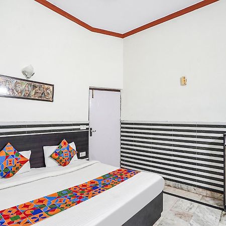 Fabhotel Sarwan Агра Екстериор снимка