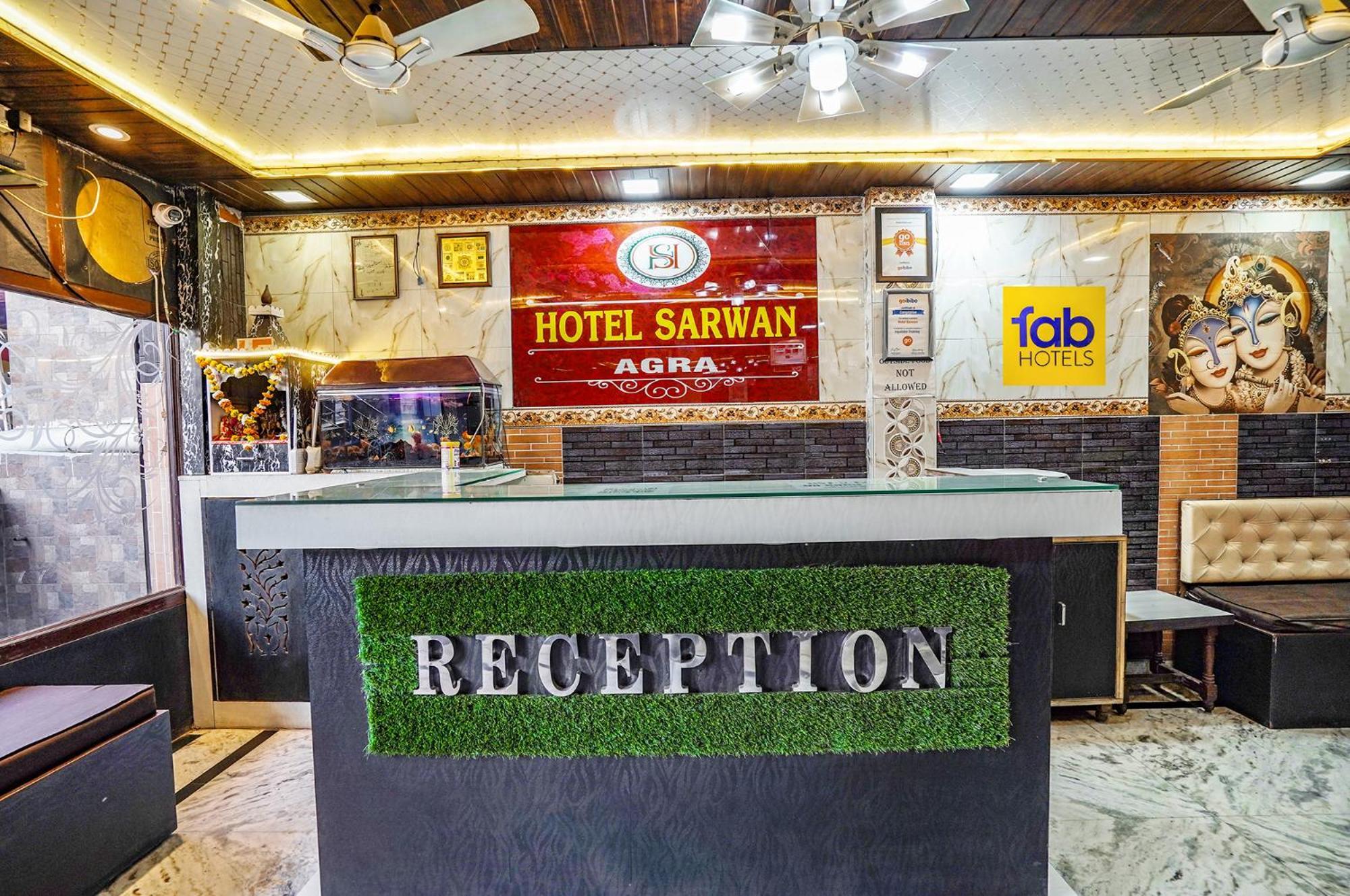 Fabhotel Sarwan Агра Екстериор снимка