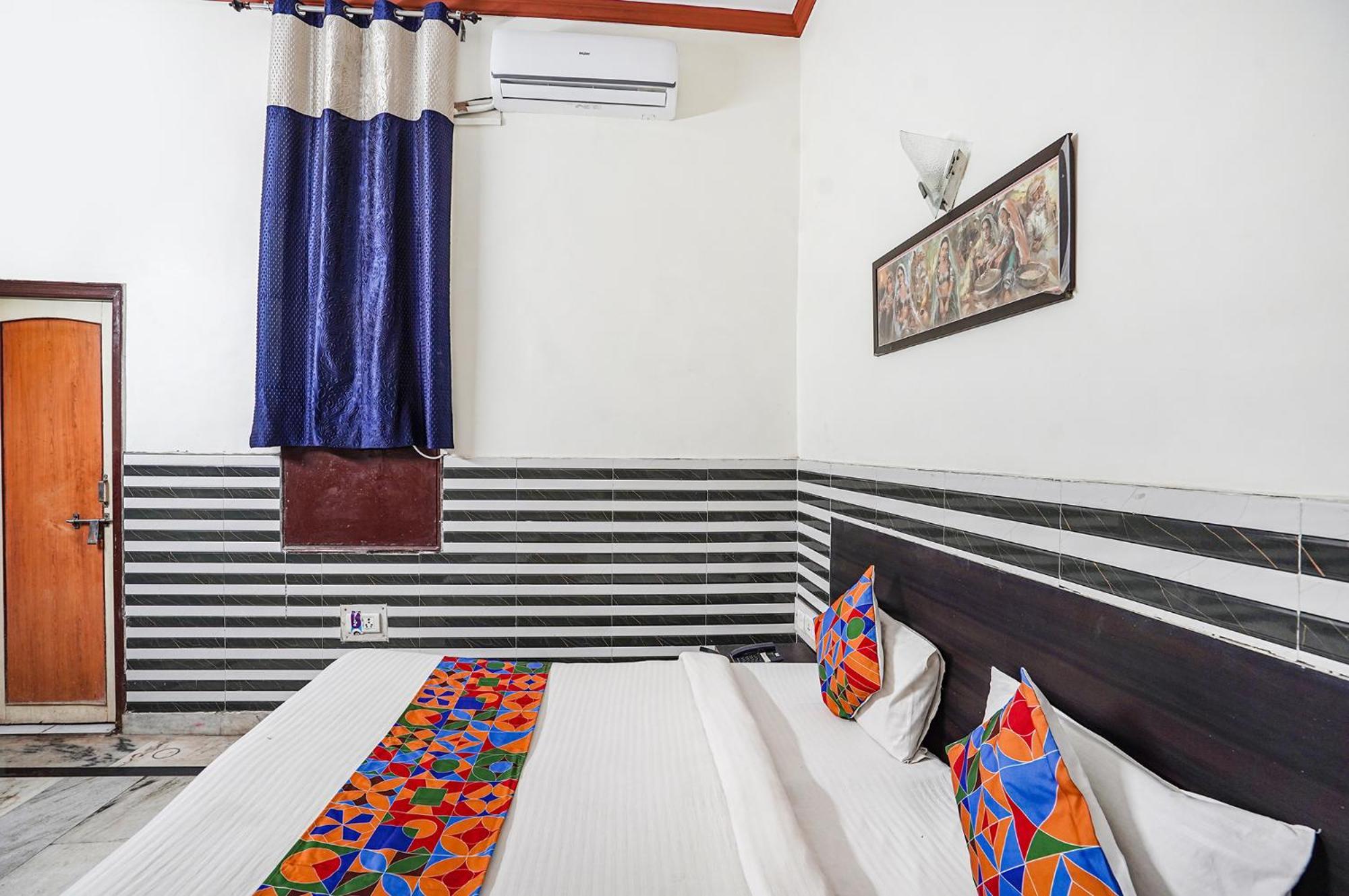Fabhotel Sarwan Агра Екстериор снимка