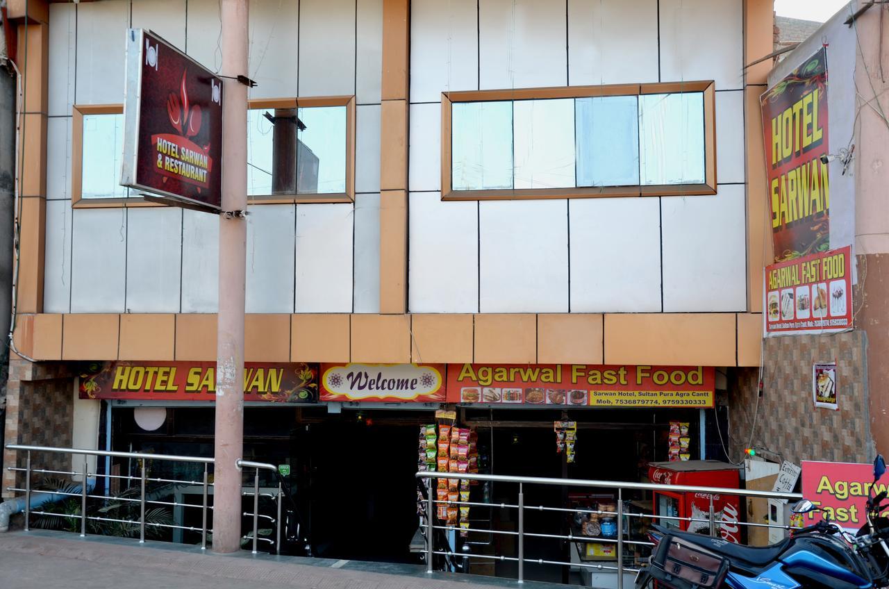 Fabhotel Sarwan Агра Екстериор снимка