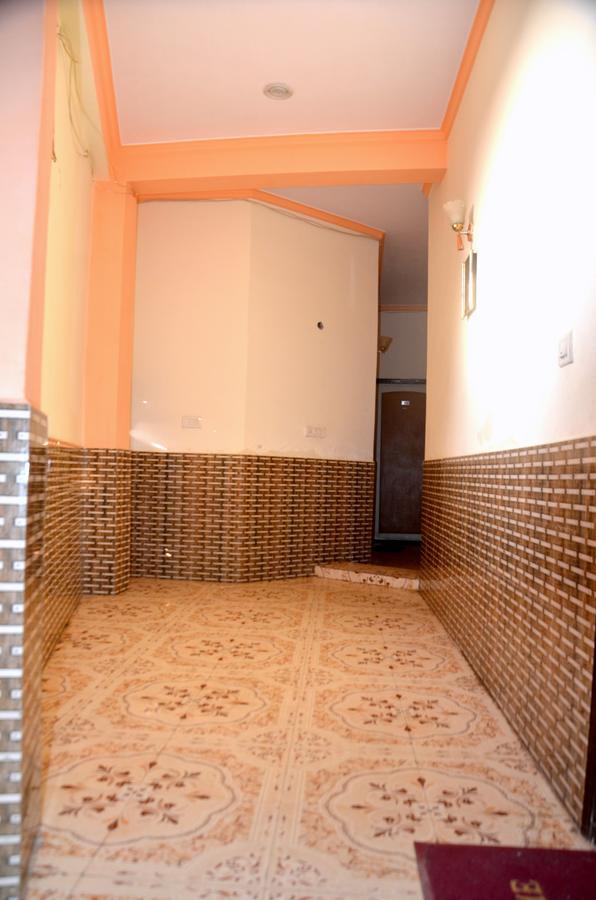 Fabhotel Sarwan Агра Екстериор снимка