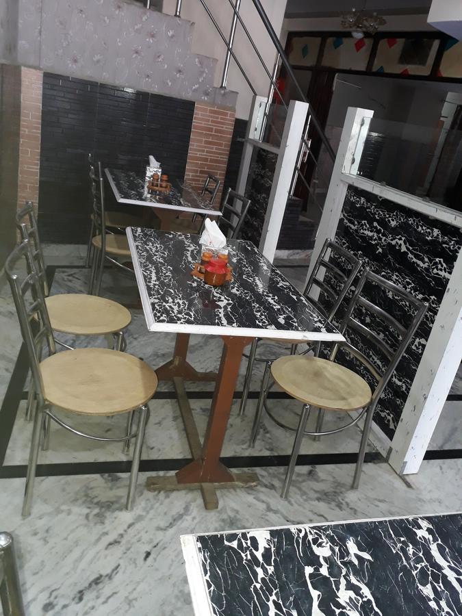 Fabhotel Sarwan Агра Екстериор снимка