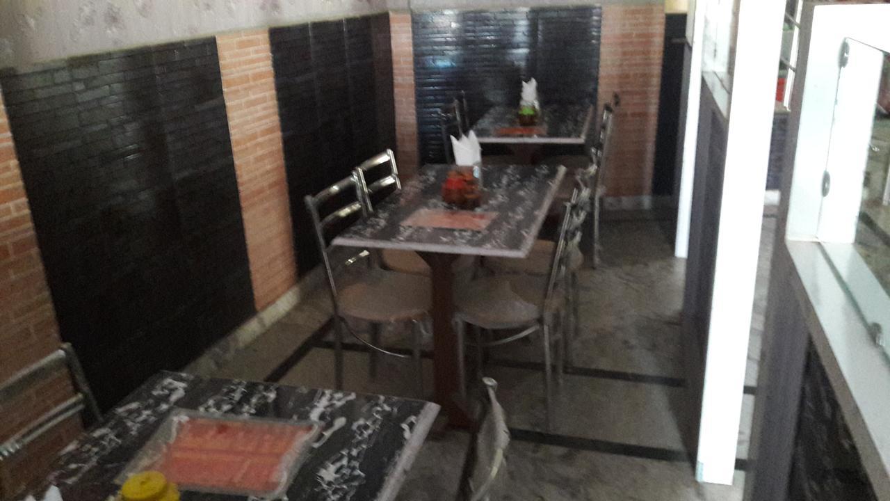 Fabhotel Sarwan Агра Екстериор снимка