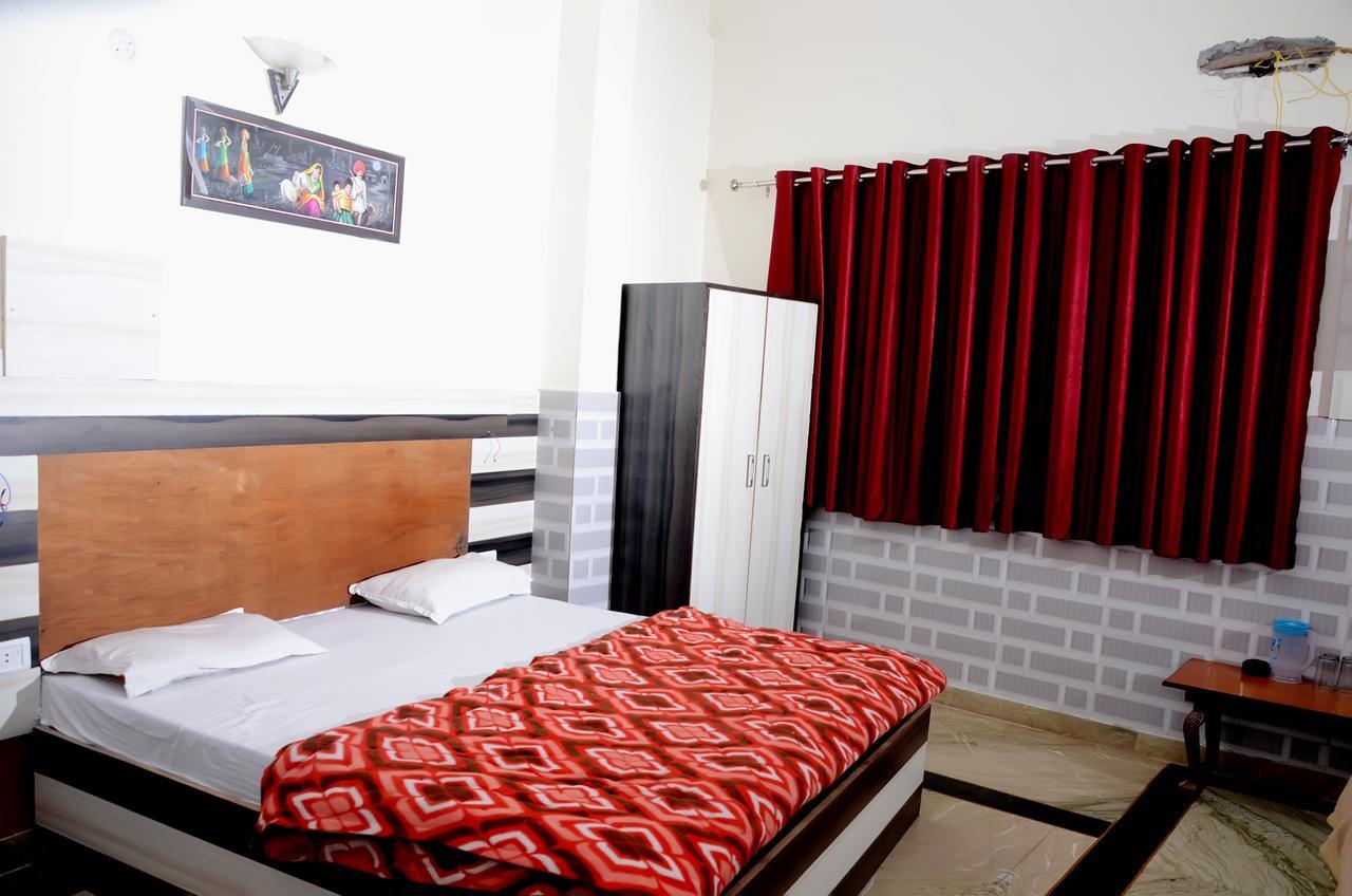 Fabhotel Sarwan Агра Екстериор снимка